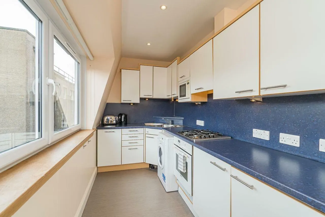 2 Bedroom Central Apartment With Stunning Castle View Edynburg 0*,  Wielka Brytania